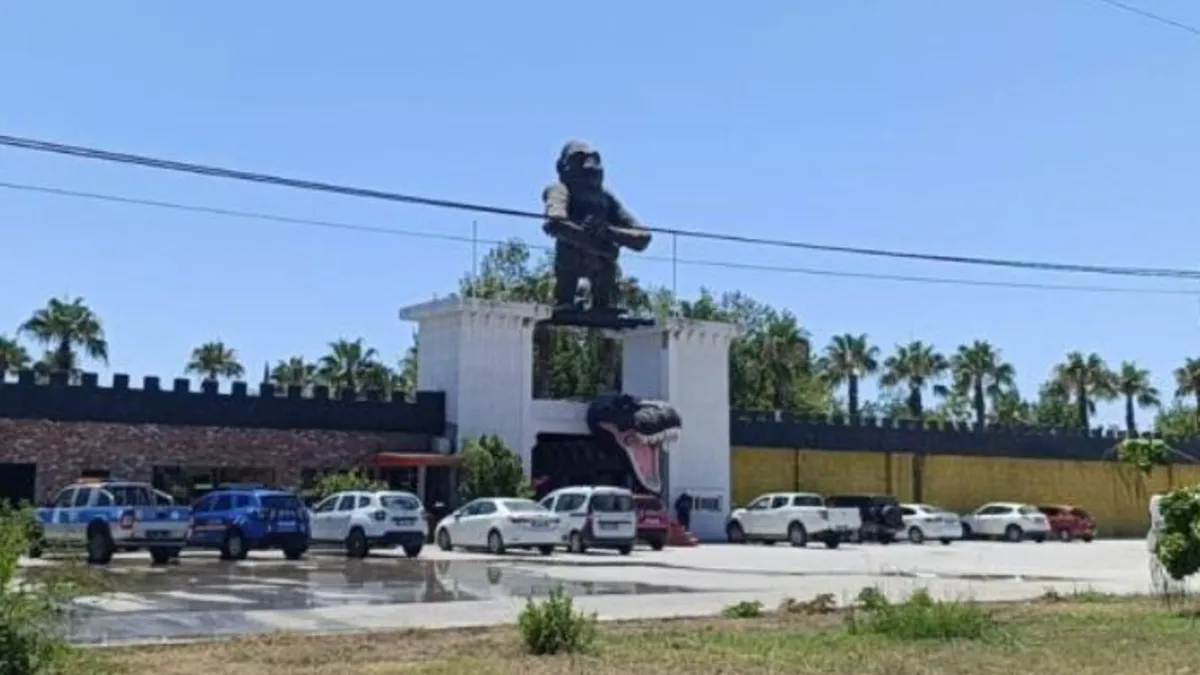 Aslanın kaçtığı hayvanat bahçesi yapılacak denetime kadar mühürlendi