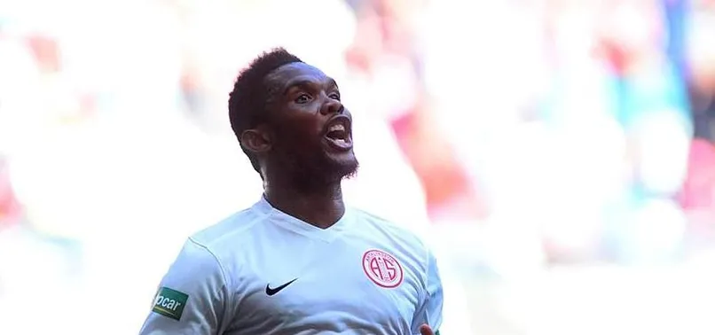 Samuel Eto'o'ya Riekerink engeli!
