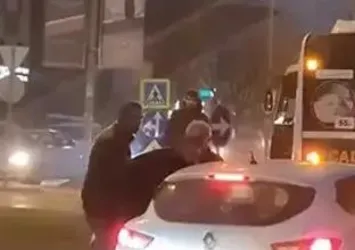 Bursa'da yol verme kavgası! Otobüs şoförünün görevine son verildi.