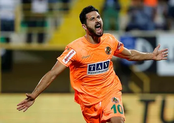 Emre Akbaba, Galatasaray'ı bekleyecek