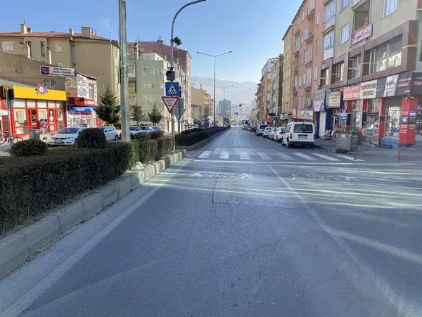 son-dakika-valilikten-aciklama-koronaviruste-ivme-dususe-gecti-1607269561636.jpg Son dakika: Valilikten açıklama: Koronavirüste ivme düşüşe geçti - 2