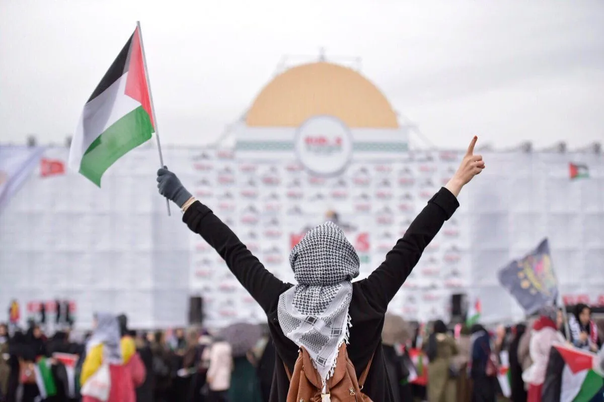 Son dakika: Filistin Abu Dabi’deki büyükelçisini geri çekti