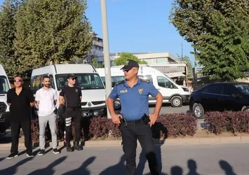 Esenyurt'ta huzur denetimi: 6 gözaltı