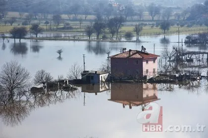 Muğla’da şiddetli yağış! Tarım alanları ve bahçeler sular altında kaldı kaya parçaları yollara döküldü