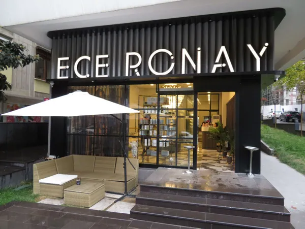 1702713030263.jpg Özel harekat operasyon yapmıştı! Ece Ronay hakkında flaş gelişme: Telefonları ve dijital materyalleri inceleniyor - 5