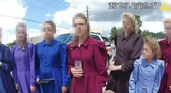 abdde-buyuk-skandal-sahte-peygamber-20nin-uzerinde-esiyle-yasiyordu-fbiin-raporu-dehsete-dusurdu-en-kucuk-kurb-1670228821473.jpg ABD’de büyük skandal! Sahte peygamber 20’nin üzerinde eşiyle yaşıyordu! FBI’ın raporu dehşete düşürdü! En küçük kurban daha 9’unda