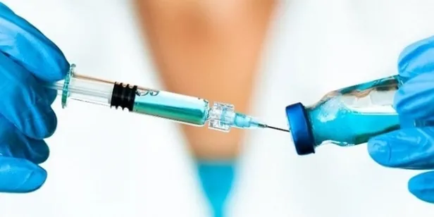 18 yaş altı ne zaman aşı olacak? 18 yaş altı aşı tarihi belli oldu mu? Aşı sırası hangi yaşta? Sağlık Bakanı açıkladı...