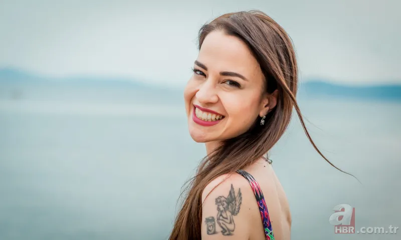 Şarkıcı ve oyuncu Zeynep Doruk dehşeti yaşadı! Köpekler saldırdı: Yüzü tanınmaz hale geldi 11