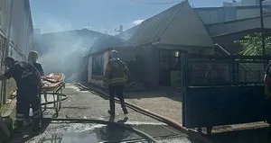 Mobilya fabrikasında korkutan yangın!