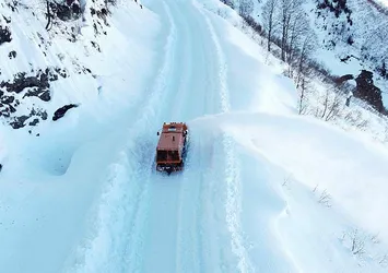 Artvin'de kar kalınlığı 1,5 metreye ulaştı