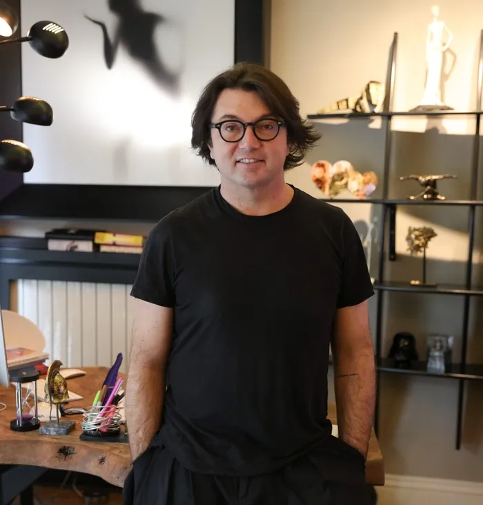 ‘Brezilya kalçası’na dair merak edilenleri Op. Dr. Mete Aksu anlattı