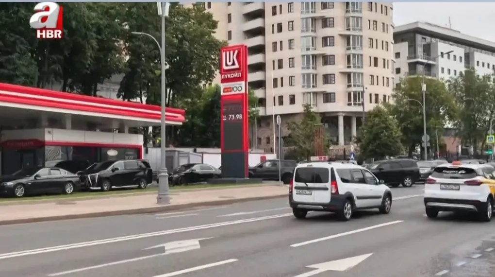 Rusya'da bazı kentlerde benzin tükendi