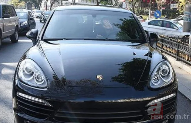 Hakan Çalhanoğlu'nun süper lüks otomobili! İşte futbolcuların arabaları 24