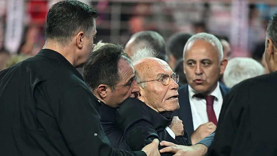 CHP kongresinde olay! Eski vekil Sabri Ergül’den Kılıçdaroğlu'na tepki