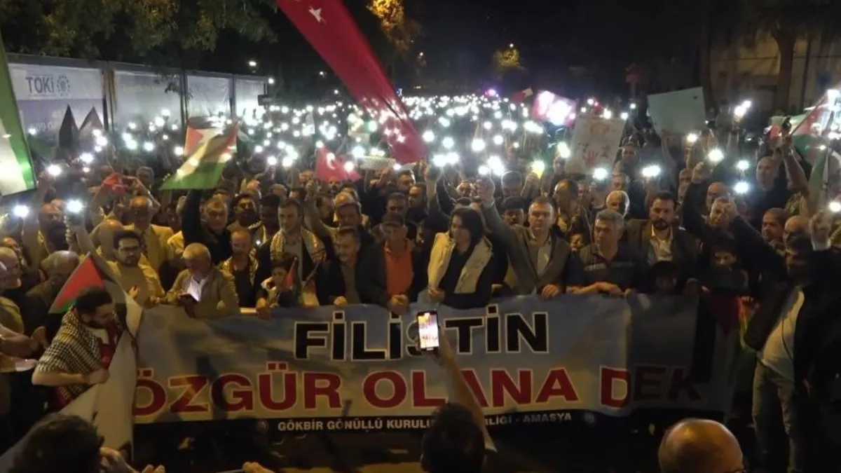 Amasya'da Sumud Filosu'na ve Gazze'ye destek yürüyüşü: 5 bin kişi katıldı