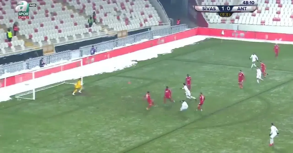 Sivasspor 1-1 Antalyaspor (Doğukan Sinik) GOLÜ İZLE