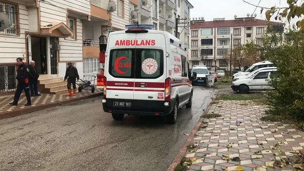 1669798686431.jpg Elazığ’da kömürlüğe giren anne oğlunun cansız bedenini buldu! Ekipler soruşturma başlattı - 2