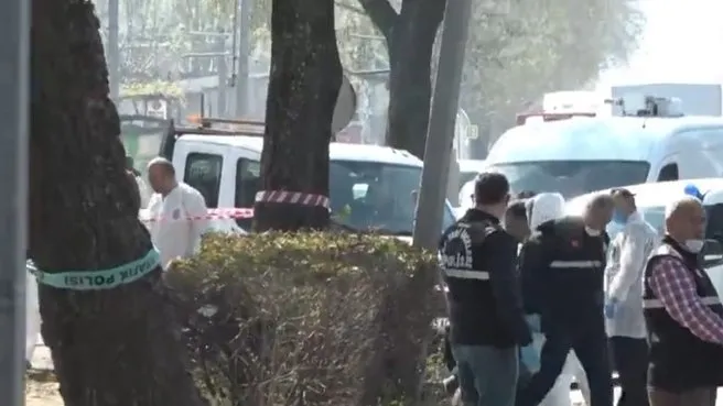 Bursa’da bombalı saldırı | A Haber olay yerinde! Bomba işte bu direğe kondu