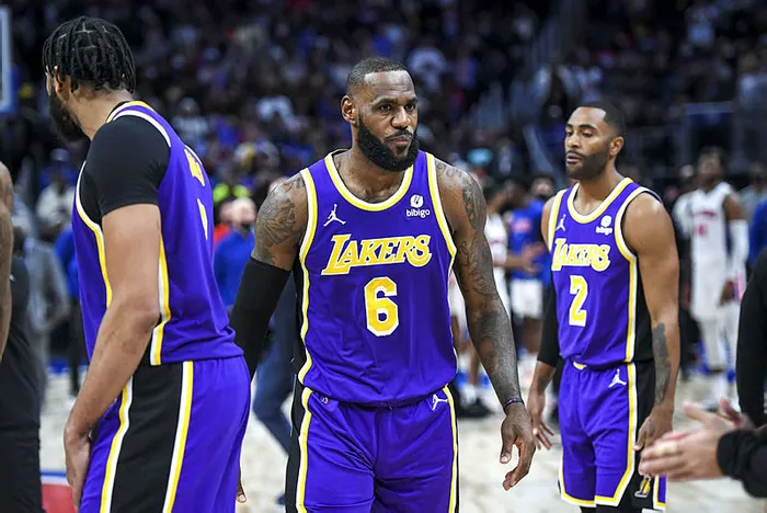 lakers-lebron-james-ile-anlasti-fiyati-dudak-ucuklatti-1660771459777.jpg Lakers Lebron James ile anlaştı! Fiyatı dudak uçuklattı