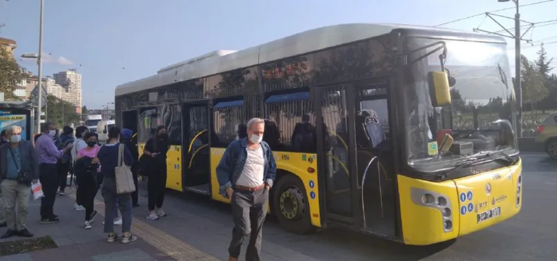 İstanbullunun İETT çilesi bitmek bilmiyor! Gaz pedalı arızalanan İETT aracı yolda kaldı