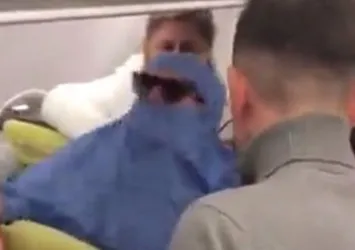 Uçakta olay çıkaran kadın tutuklandı
