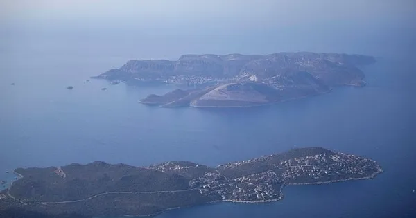 Lozan açıkça ihlal edildi! Yunanistan’dan tehlikeli gösteri