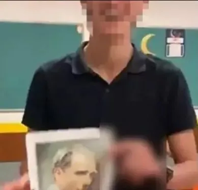 Tarkan günah çıkardı! Disney’in Atatürk kararına sessiz kalmam hataydı itirafına tepki yağdı