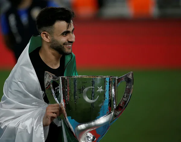 son-dakika-transfer-haberi-galatasaray-rachid-ghezzal-ve-leicester-city-ile-transfer-konusunda-anlasti-1626384789074.jpg Son dakika transfer haberi: Galatasaray Rachid Ghezzal ve Leicester City ile transfer konusunda anlaştı - 1