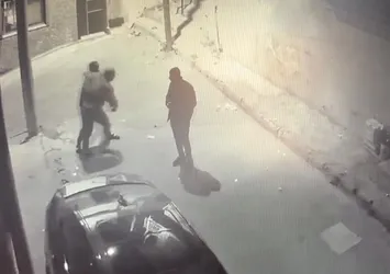 İzmir'de vahşet! Takside bıçaklanan kişi hayatını kaybetti