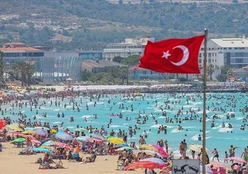 Turizm bölgelerinde bayram coşkusu! Otellere 600 bin misafir bekleniyor