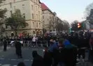 Kur’an yakmak isteyen Danimarkalı ırkçı siyasetçi Berlin’de protesto edildi