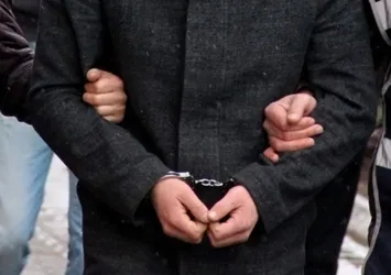 Ankara'da FETÖ'cü öğretmenlere operasyon