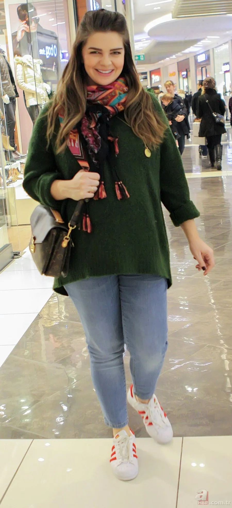 Pelin Karahan doğumdan sonra kısa sürede eridi! 11