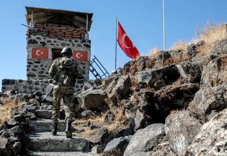 Türkiye sınırlarını nasıl koruyor? İşte 11 yılı kapsayan raporun detayları! Bakan Akar tek tek açıkladı