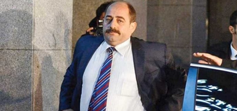 Firari FETÖ'cü Zekeriya Öz Almanya'da tekme tokat dayak yedi! Utanmadan buralarda geziyor musun?