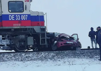 Kars'ta tren kazası: 3 ölü, 3 yaralı