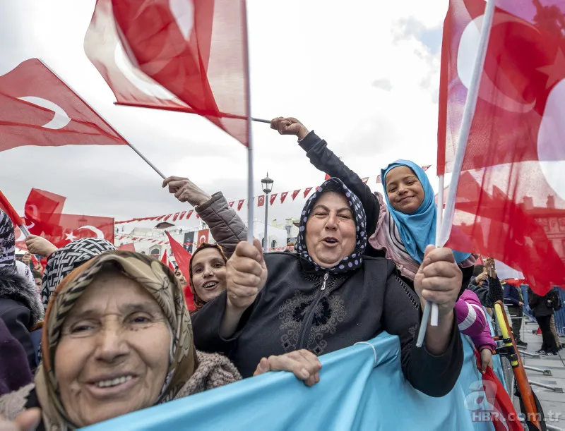 Konya'da Başkan Erdoğan coşkusu! Toplu açılış töreninde dikkat çeken pankart! 6'lı masaya gönderme 6