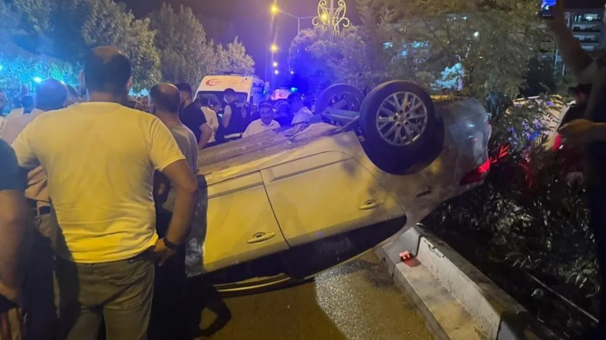 Siirt'te zincirleme kaza: Araçlardan biri takla attı