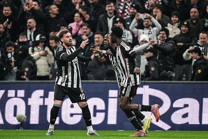 canli-besiktas-goztepe-1771781393286.jpeg Beşiktaş Göztepe'yi 4 golle geçti! - 1
