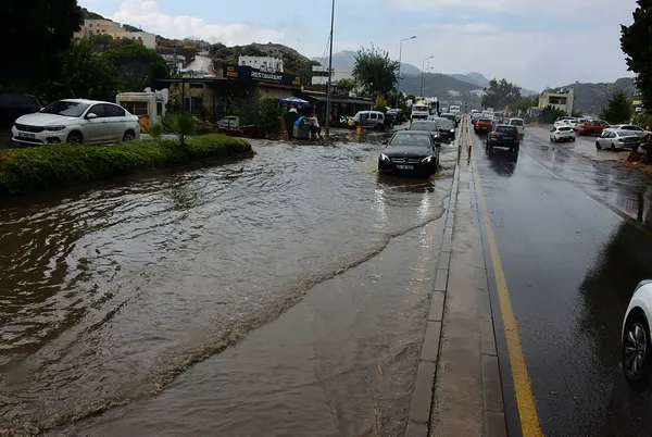 1662995390470.jpg Sağanak yağış sonrası sıcaklıklar 40 dereceyi aşacak! Meteoroloji gün gün açıkladı! İstanbul ve Ankara kavrulacak... - 1