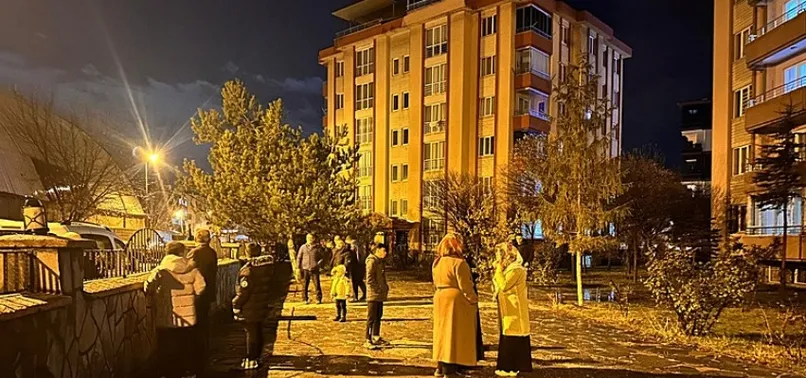 CANLI | Türkiye beşik gibi! Van'ın ardından Antalya da sallandı | Can kaybı var mı?