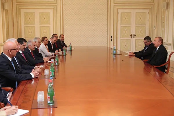 İlham Aliyev, TBMM Başkanı Binali Yıldırım'ı kabul etti - 1