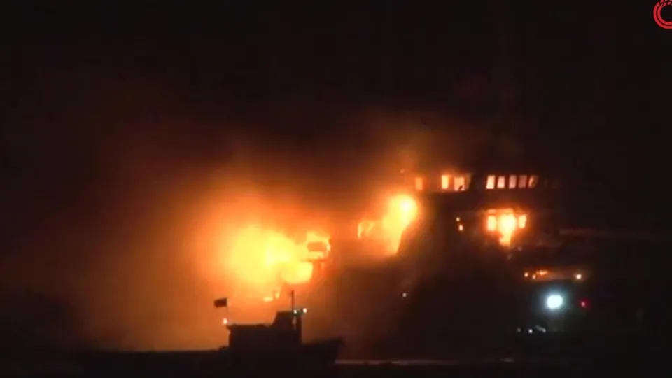 Pendik’te yük gemisinde yangın çıktı