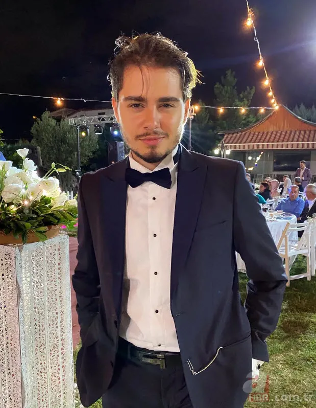 Perihan Savaş oğlu Savaş Zafer'i uğurladı! Sosyal medyadan paylaştı 19