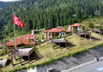 Ayder'in son hali görenleri mest etti! Bakan Kurum paylaştı