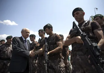 Bahçeli Özel Harekat Daire Başkanlığını ziyaret etti