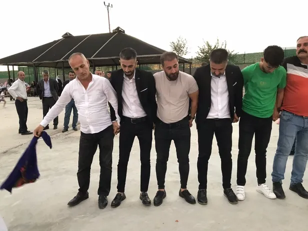 once-sofi-omer-simdi-de-sirnakli-michael-jackson-nezir-justin-bieber-paylasti-hayati-degisti-yurt-disindan-tek-1665988003762.jpg Önce Sofi Ömer şimdi de Şırnaklı Michael Jackson Nezir! Justin Bieber paylaştı, hayatı değişti! Yurt dışından teklif alıyor! - 5