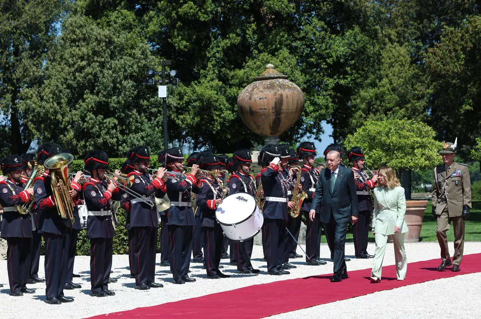 baskan-erdogandan-meloniye-tebrik-italyadan-ankaraya-tesekkur-1788623221487.jpg Başkan Erdoğan’dan Meloni’ye tebrik: İtalya’dan Ankara’ya teşekkür - 2