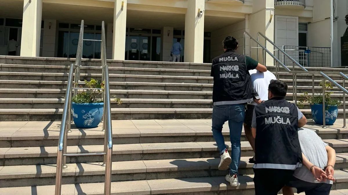 Bodrum’da 150 gram afyon sakızına 2 gözaltı