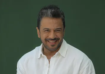 Şarkıcı Emre Altuğ'dan itiraflar: "Hayatımı resetledim kendimi baştan kurdum"